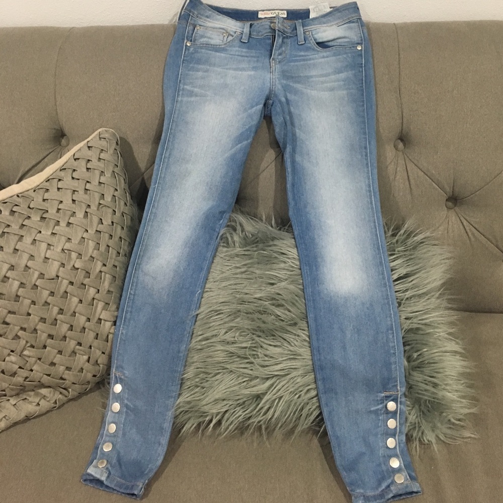 Guess Low Rise Jeggimgs she US size 26