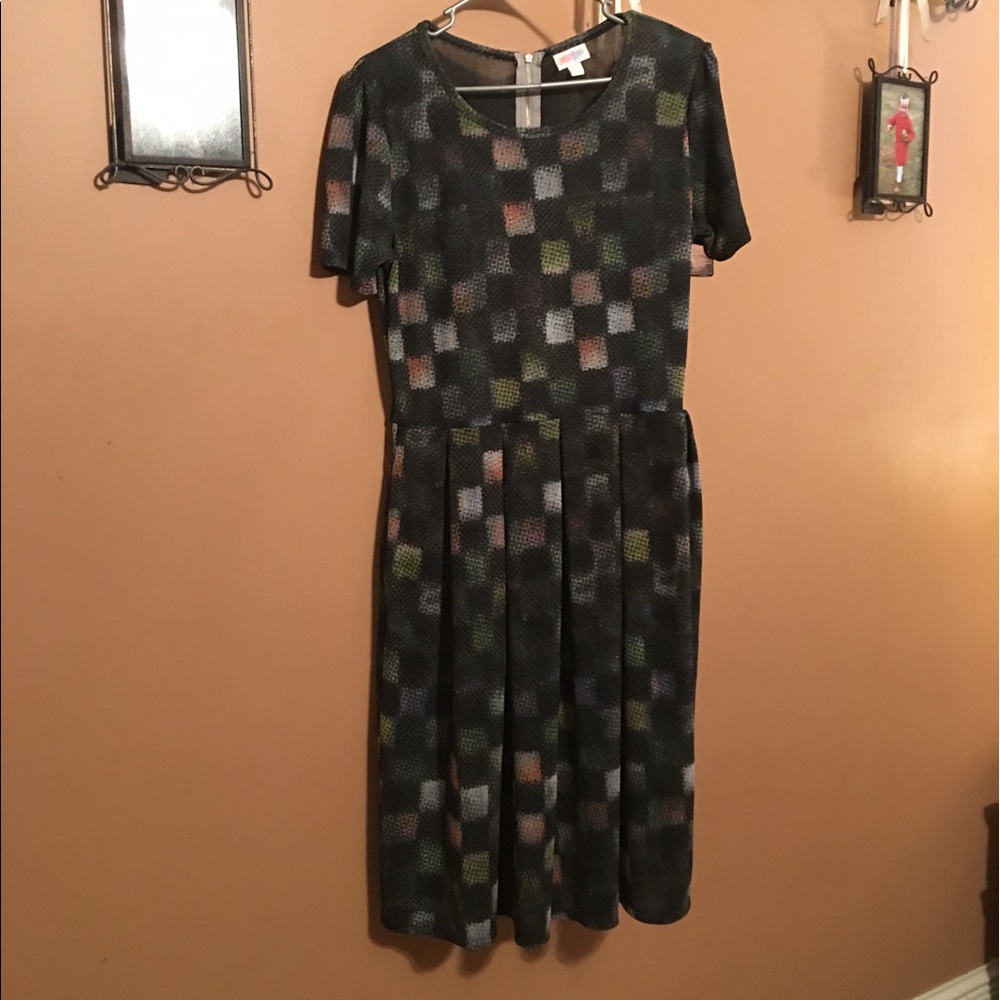 LuLaRoe Amelia