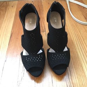 Black open toe heel