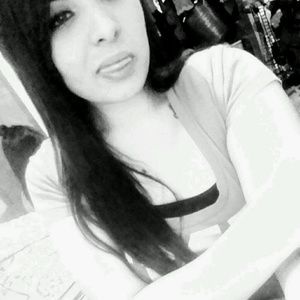 Meet your Posher, Renee