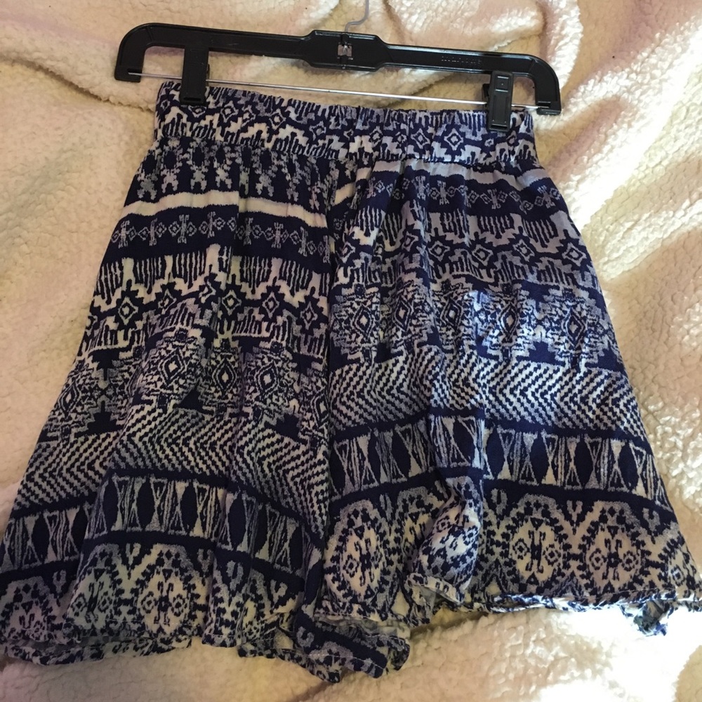 Patterned skirt
