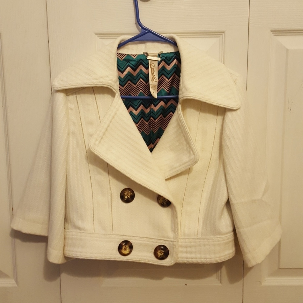 Priorities cropped white jacket