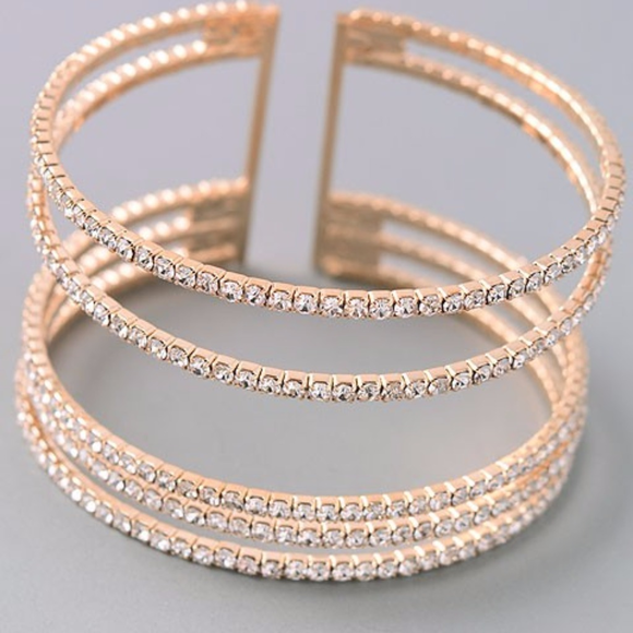 🔥🔥Natasha Silver & Diamond Bracelet (Faux)🔥🔥 - Picture 3 of 3