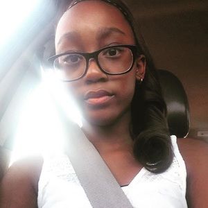 Meet your Posher, Kaya