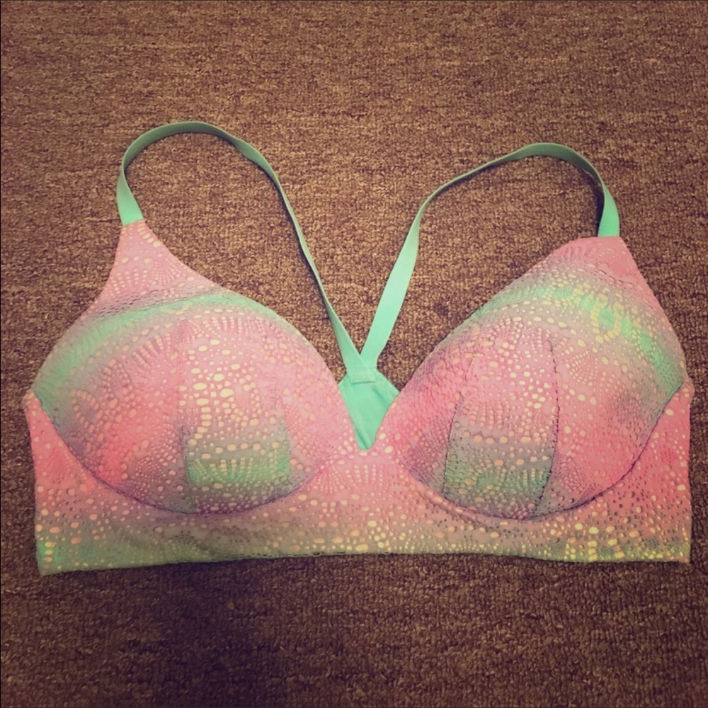 VS bra 38D