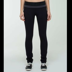 Lululemon Skinny Groove Legging/Pant 4 Black