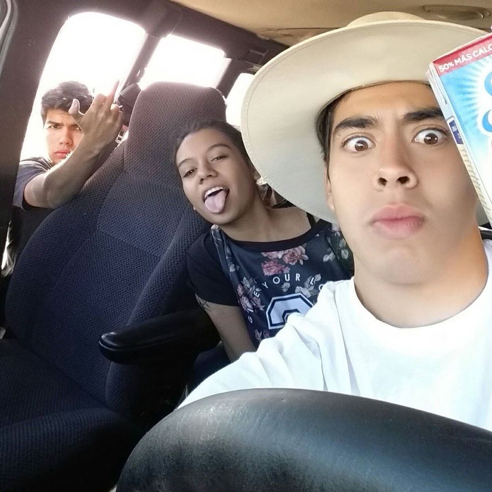 Meet your Posher, Luis