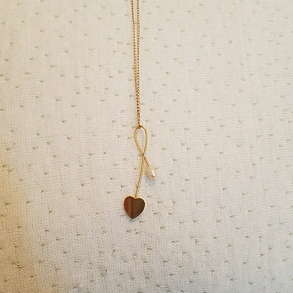 Dainty gold heart and pearl necklace