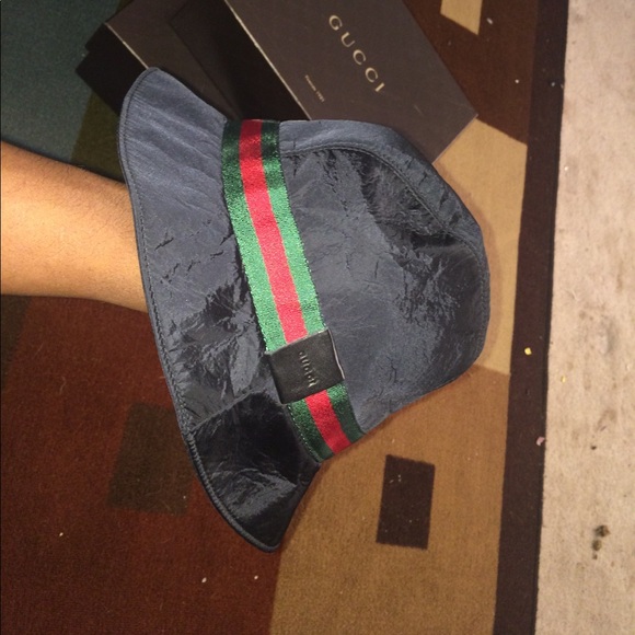 Gucci bucket hat