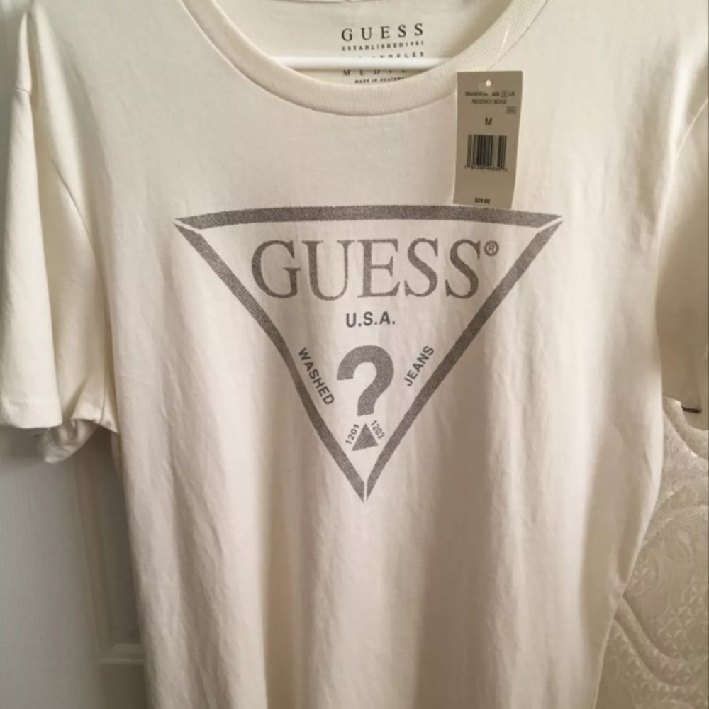 Guess Tshirt