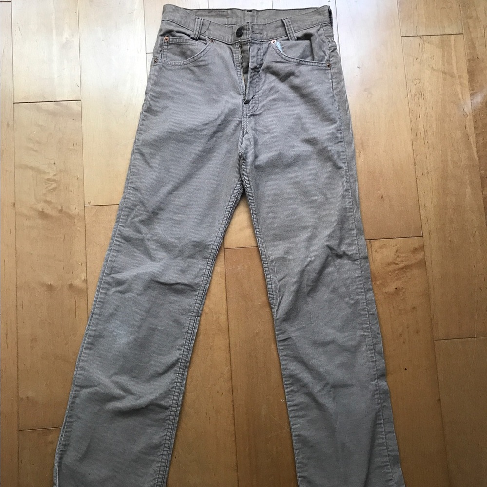 Beige/tan Levi cords !!