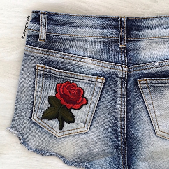 🌸4 for $10🌸 rose embroidered distressed denim shorts - Picture 2 of 4