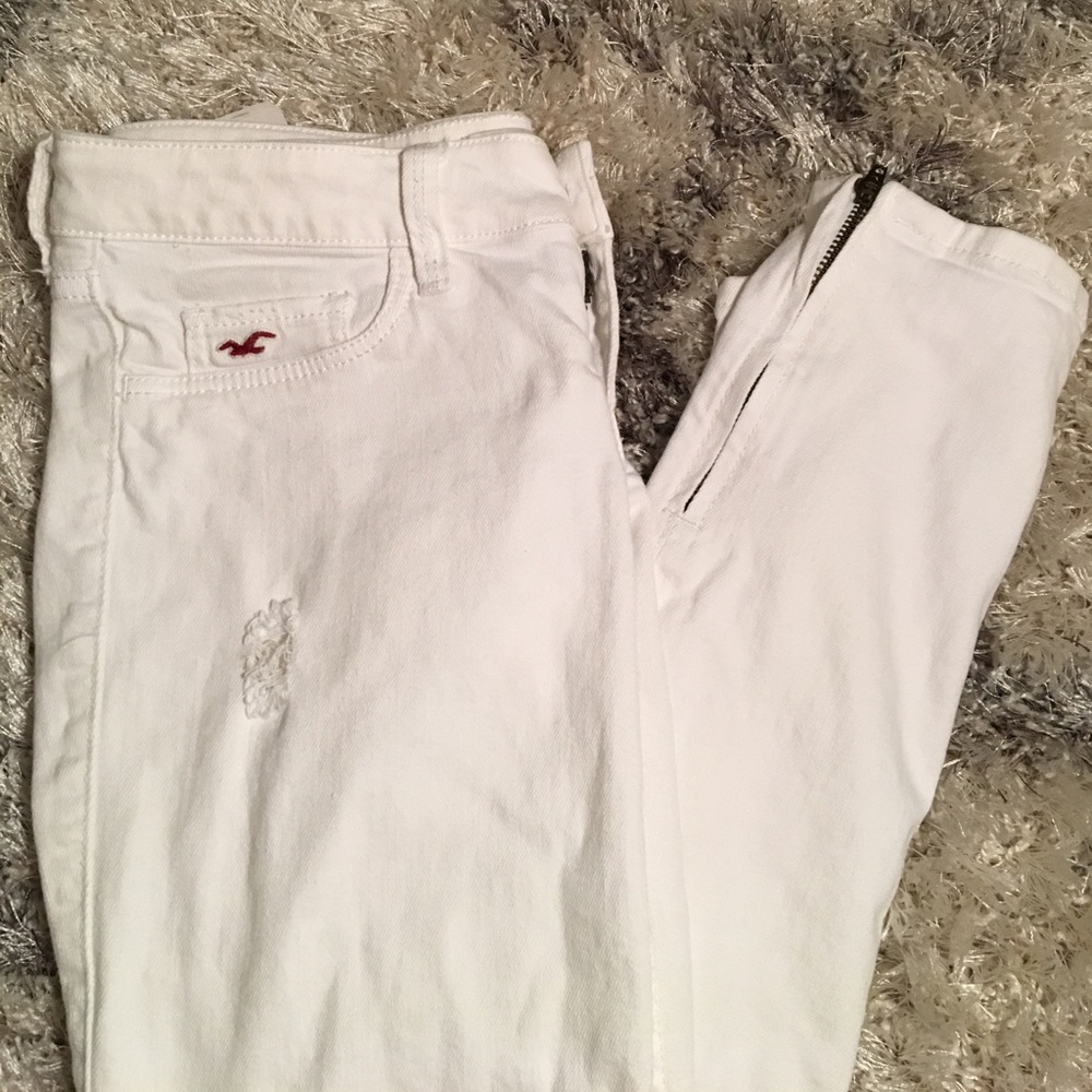 Distressed hollister white jeans