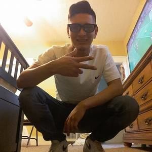 Meet your Posher, Diego