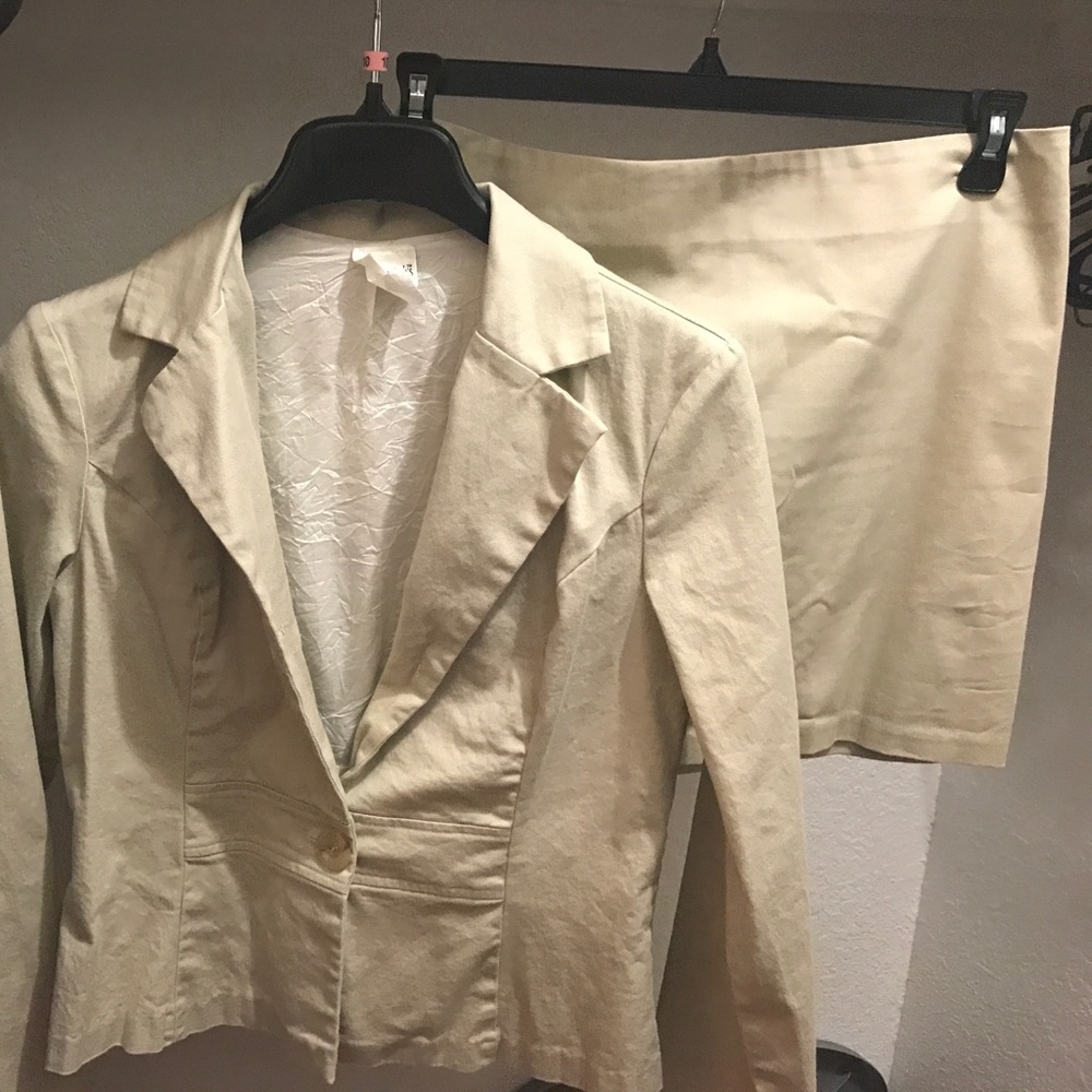 Business skirt suit