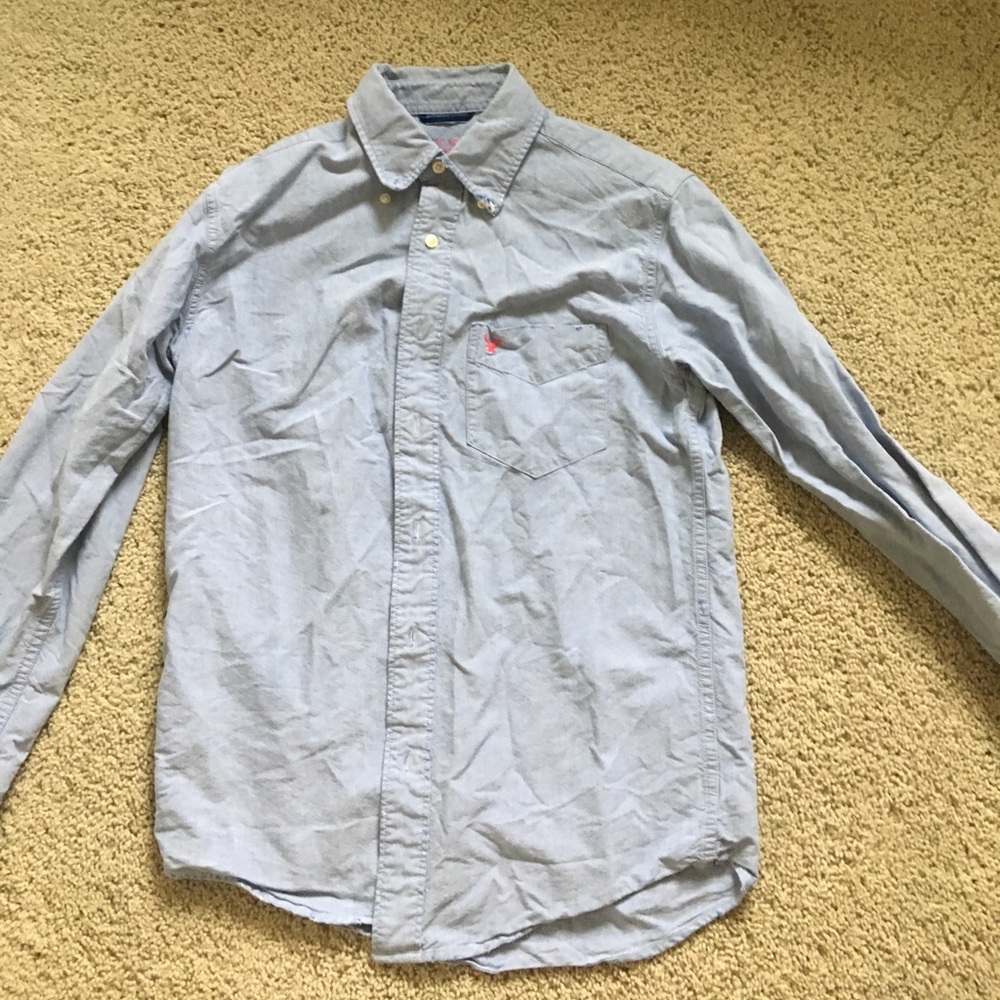 American Eagle Light Blue Button Down Shirt