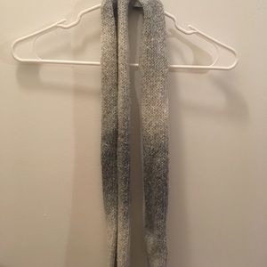 Juicy Couture grey knit scarf