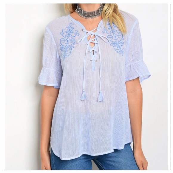 Light Blue Embroidery Short Sleeve Top - Picture 2 of 3