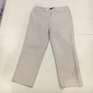 White House Black Market Khaki Capris, SZ 6
