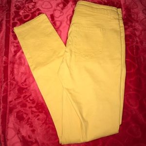 MUSTARD SKINNY JEANS