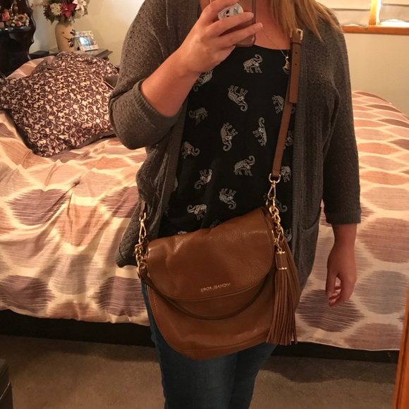 Michael Kors purse with removable strap. - Picture 2 of 8