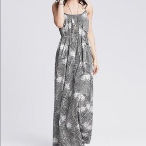 Banana republic Cross Back Patio maxi Dress