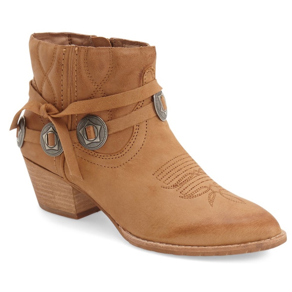 BNWT DOLCE VITA SKYE BOOTIES