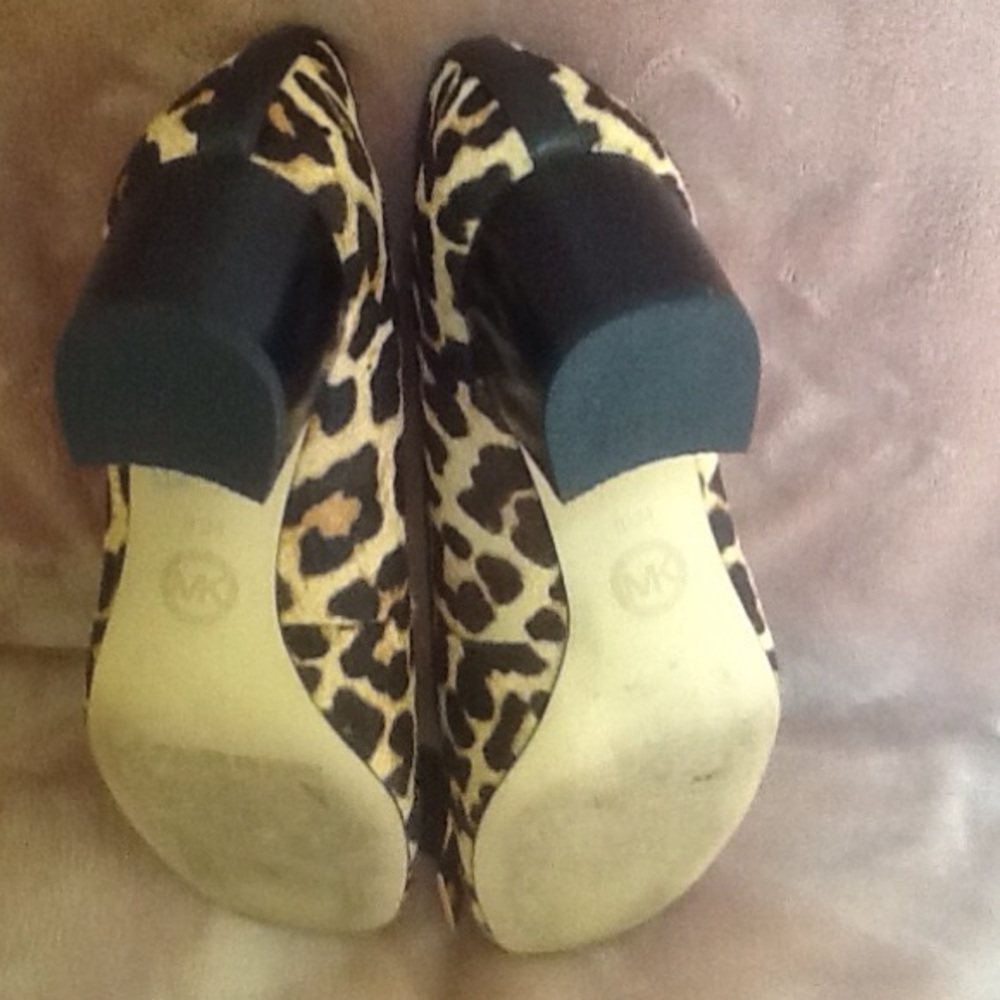 π«DONATEDπ« MICHAEL KORS π Calf Hair Chunk Heel - Picture 7 of 7