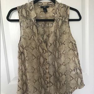 H&m sleeveless blouse