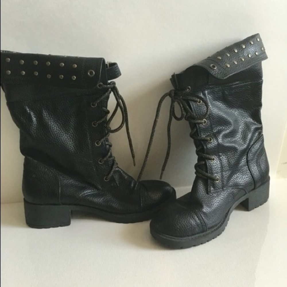 Black boots