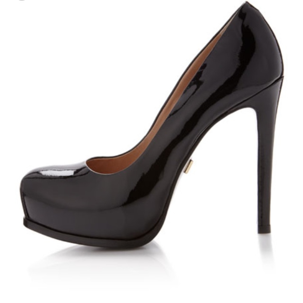 Pour la Victoire Irina Patent Platform Heels