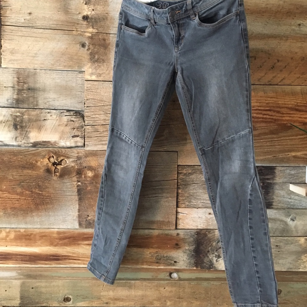 Jeans with hip biker detail stitching