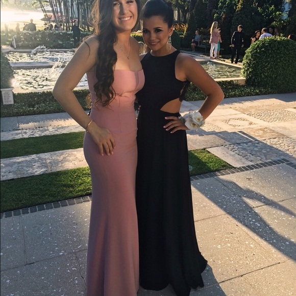 Dress - Picture 1 of 3