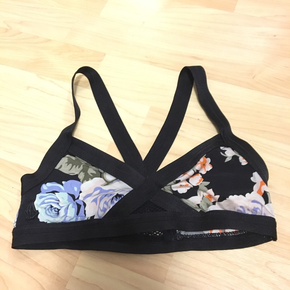 Volcom swim suit top