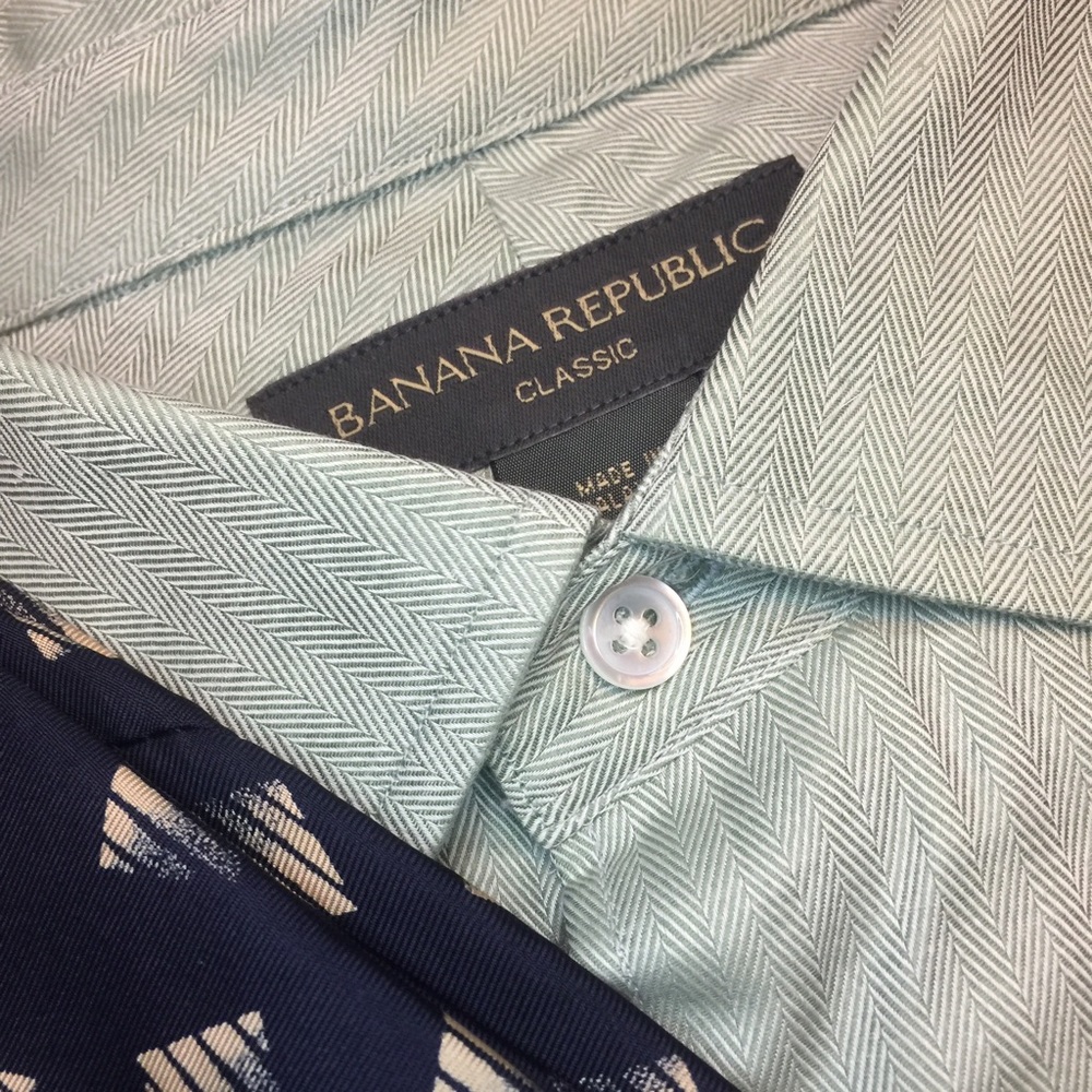 Banana Republic Men's classic fit dress shirt XL
