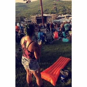 Meet your Posher, Nicole