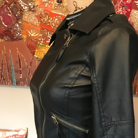 ***SOLD***. ZARA Faux Leather Jacket! SM/ XS - Picture 5 of 7