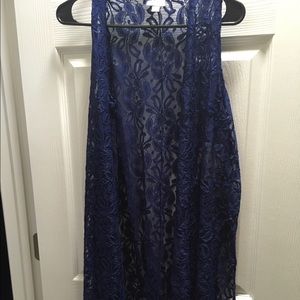 LACE joy. Lularoe small NWT navy. Gorgeous