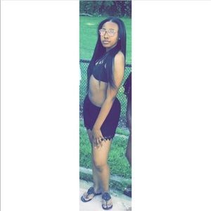 Meet your Posher, Kira