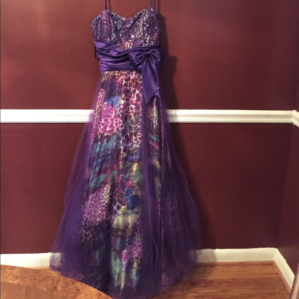Purple Formal Gown 😍