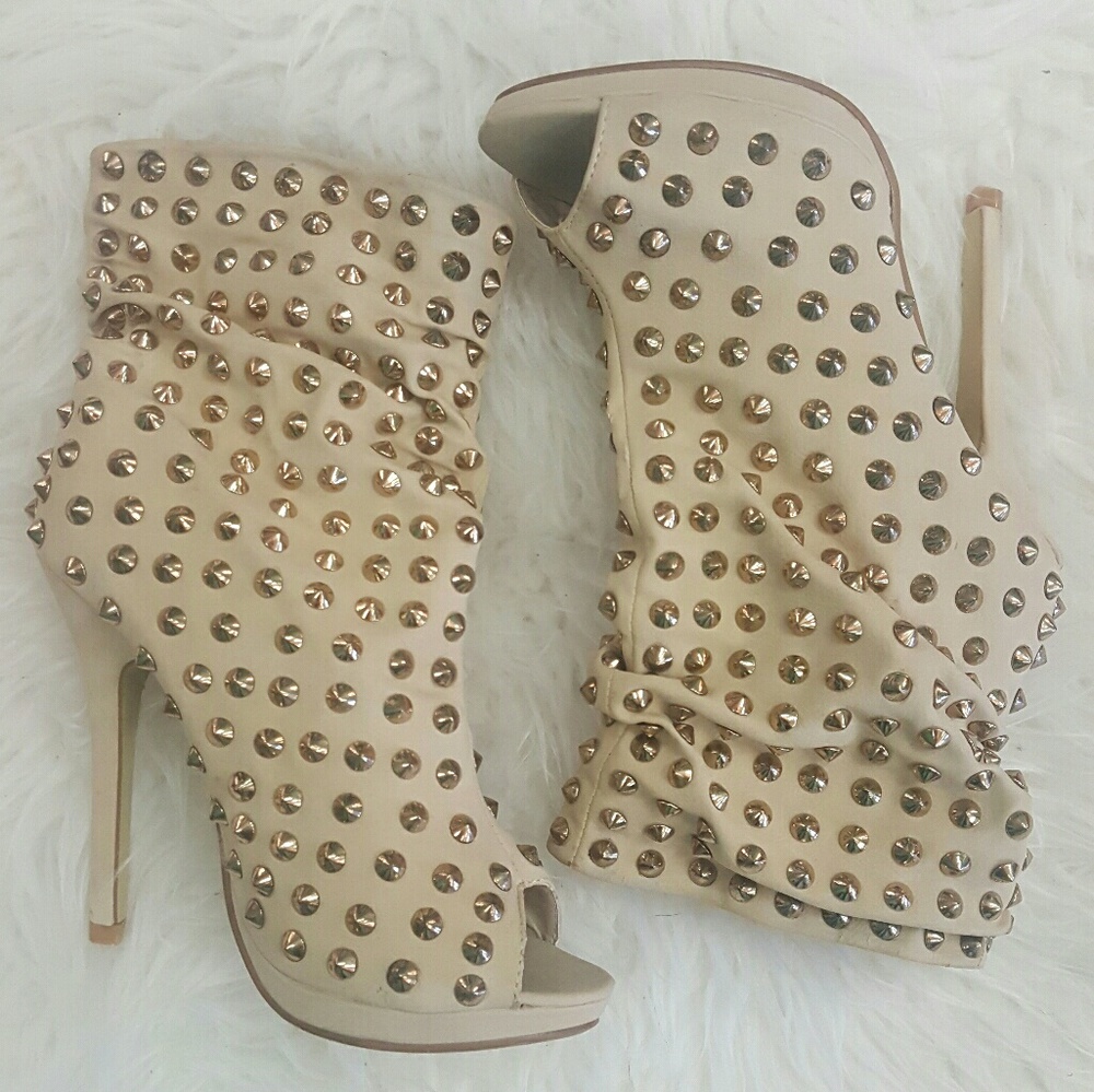 Liliana Gold Studded Cream Slouchy Bootie
