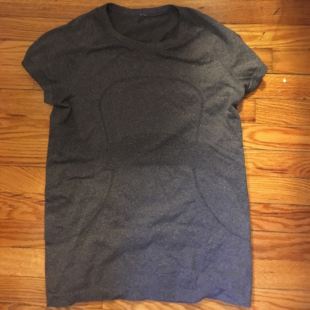 Lululemon run swiftly top