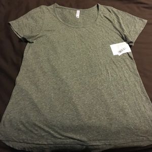 LulaRoe solid classic T