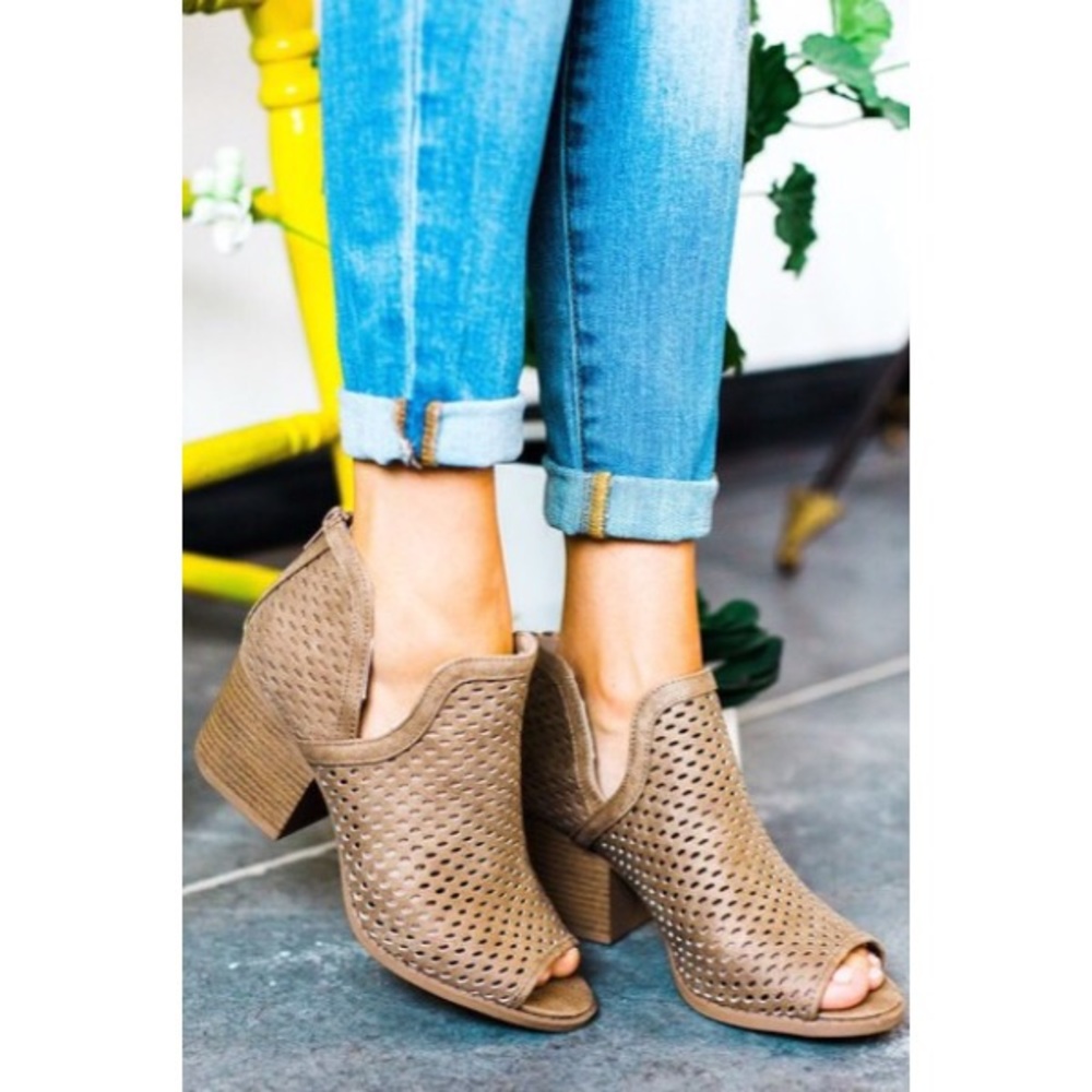 ❗️RESTOCKED❗️Taupe Cutout Peep Ankle Bootie 6 - 10 - Picture 2 of 6