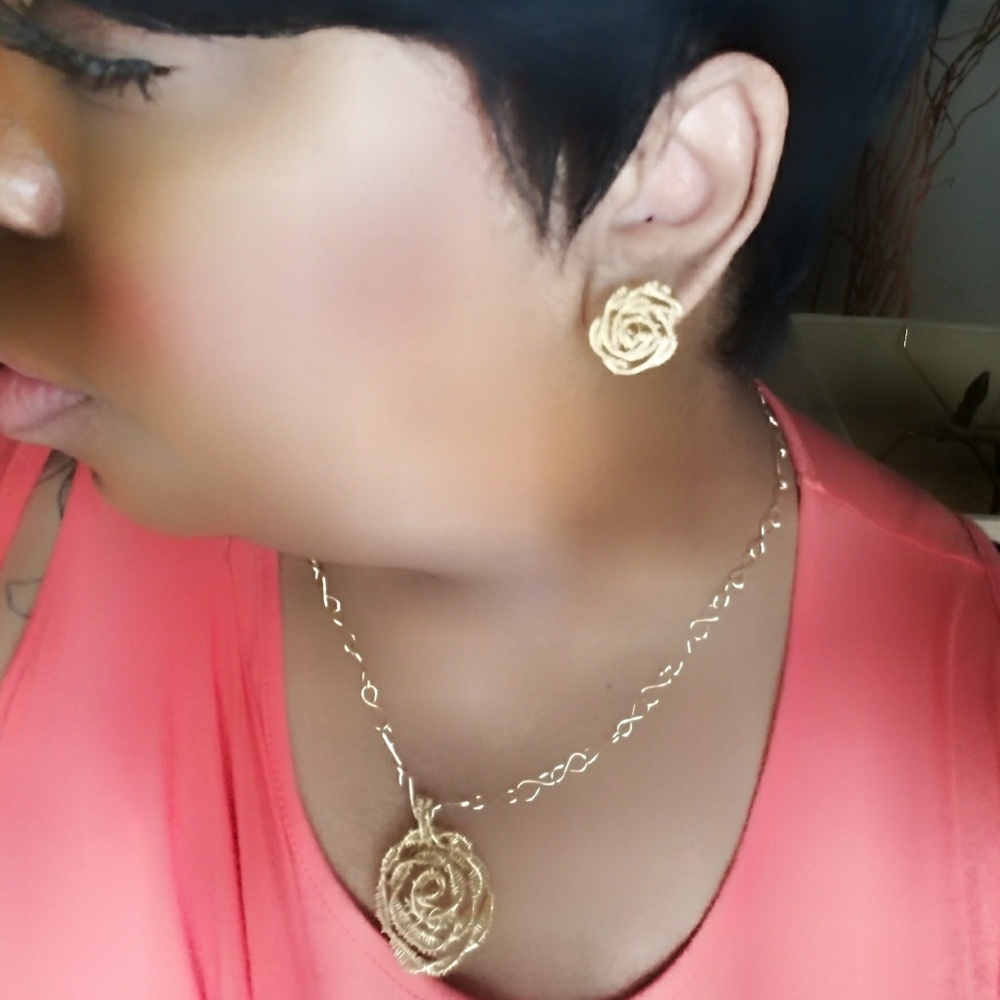 Handmade Gold tone Wire Rose Earrings And Pendant