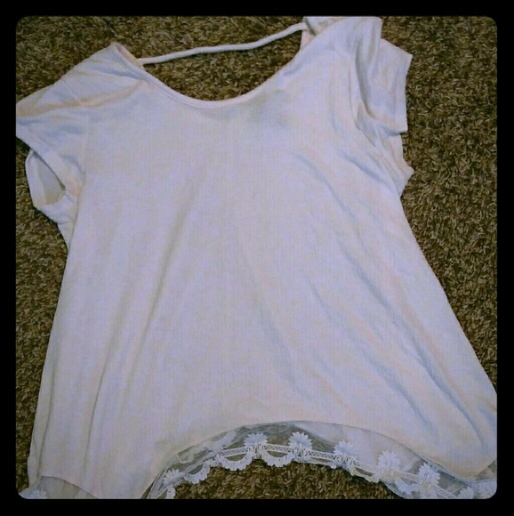 Light Pink T-shirt with lace - Picture 1 of 2