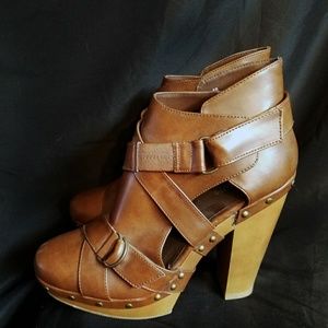 Charlotte Russe Gerard 5 inch Heels Size 10