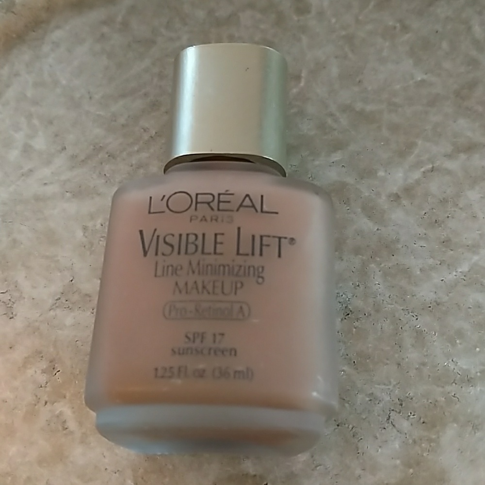 L'oreal Visible Lift Line Minimizing Makeup