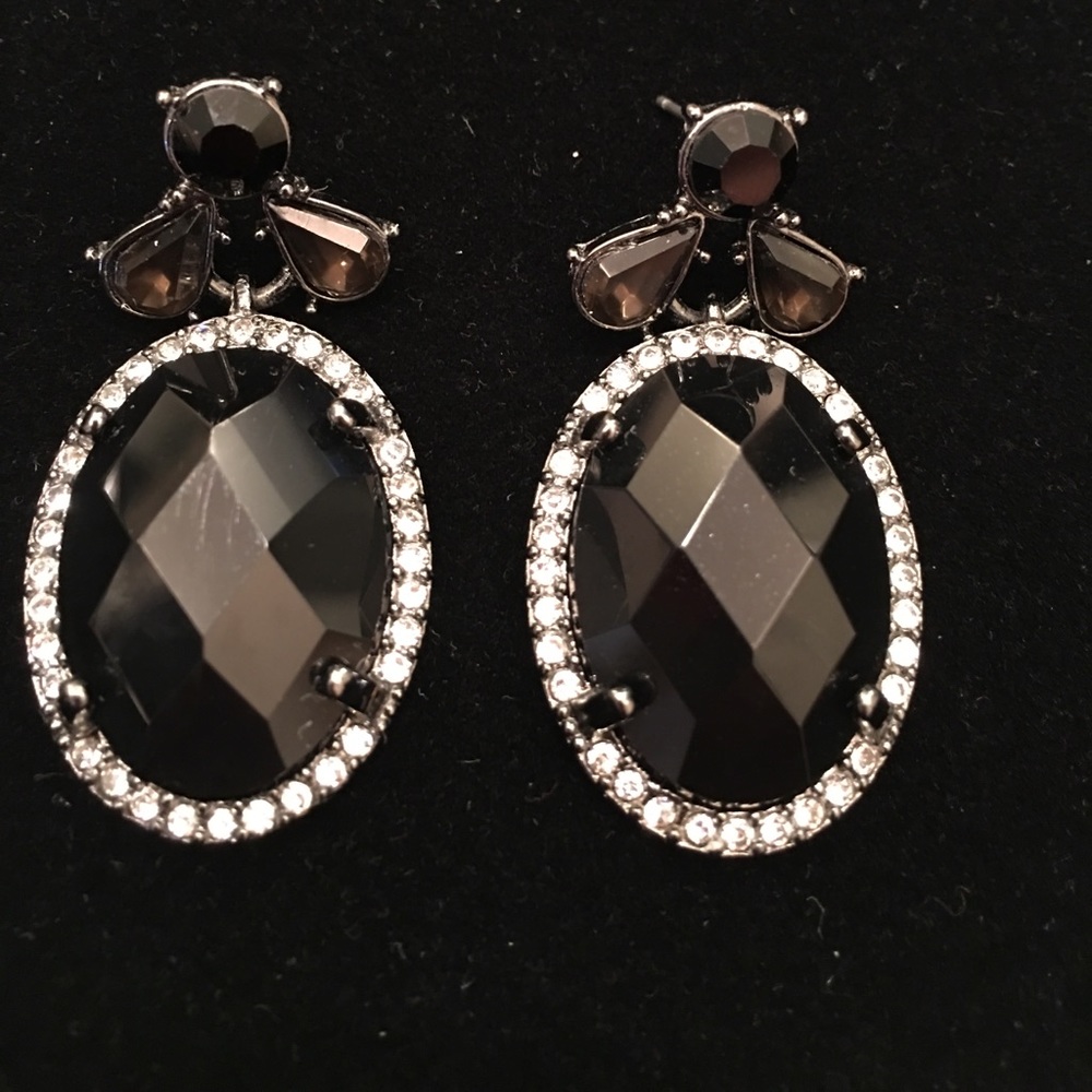 BLACK JEWELS STATEMENT EARRINGS