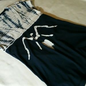 GIFTED Signorelli Children's Health Fund V Neck Tee Top S